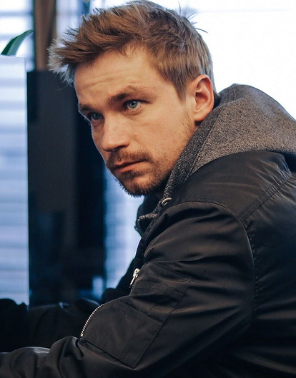 Что ему показать?... Текст?: Александр Петров решил сменить киноамплуа ради сына