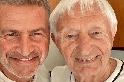 Восхищаюсь твоей любовью к жизни: Леонид Агутин поздравил отца с 90-летием