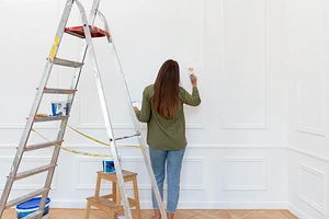 Как снять старую краску со стен: 12 эффективных способов