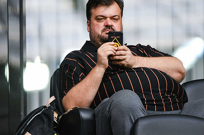 Семья Василия Уткина не может мирно поделить его многомиллионное наследство