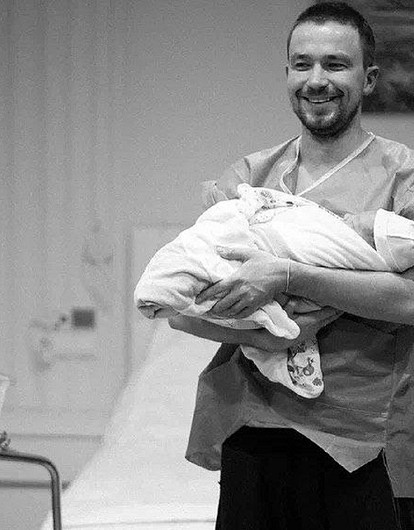 Александр Петров раскрыл имя новорожденного сына