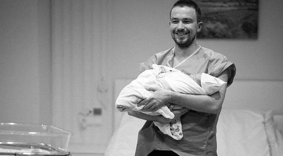 Александр Петров раскрыл имя новорожденного сына