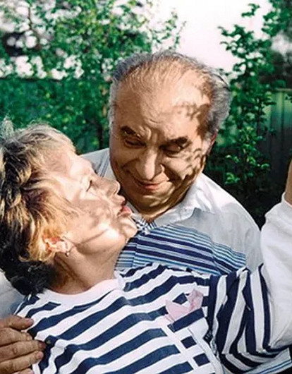 Скончался муж Надежды Румянцевой, дипломат Вилли Хштоян