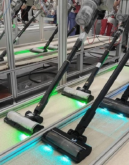 Умные технологии уборки: как собирают и как тестируют современные пылесосы