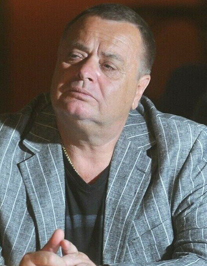 Если увижу ее — морду набью: отец Жанны Фриске пригрозил журналистке из-за обвинений в пиаре