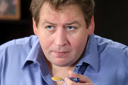 Актеру Станиславу Дужникову провели операцию по уменьшению желудка