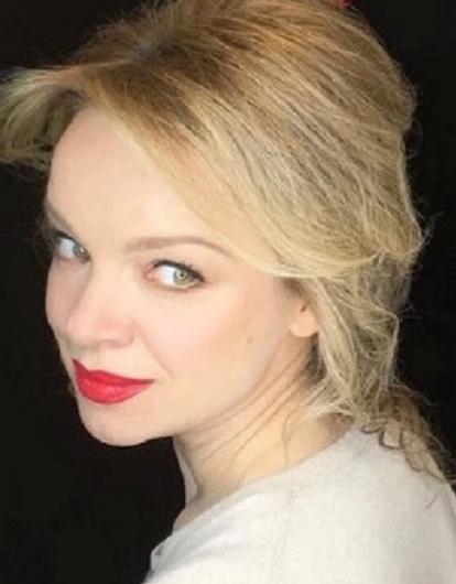 «Так вот чем она зацепила Джигарханяна!»: в сети появились откровенные снимки Виталины Цымбалюк-Романовской