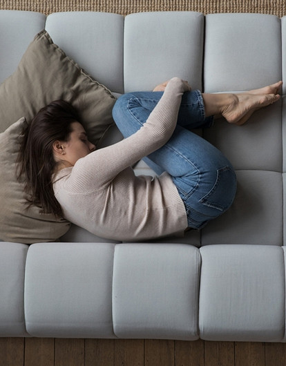 Эмоциональная депривация: почему тебе одиноко даже в окружении людей