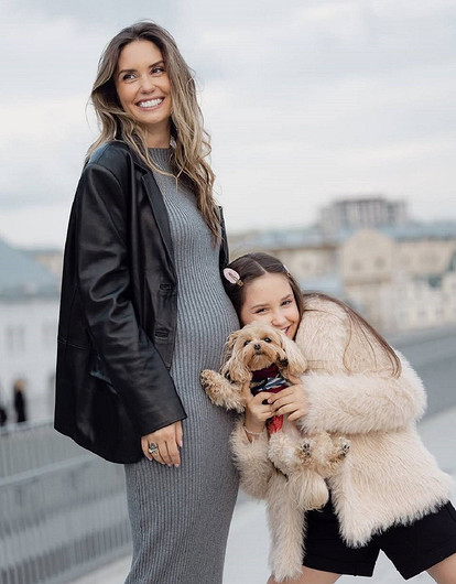 Агата Муцениеце подтвердила беременность