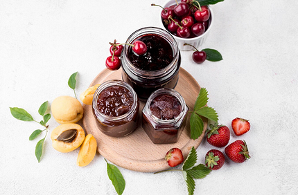 Что приготовить с вишней: 12 вкусных рецептов