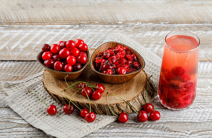 Что приготовить с вишней: 12 вкусных рецептов