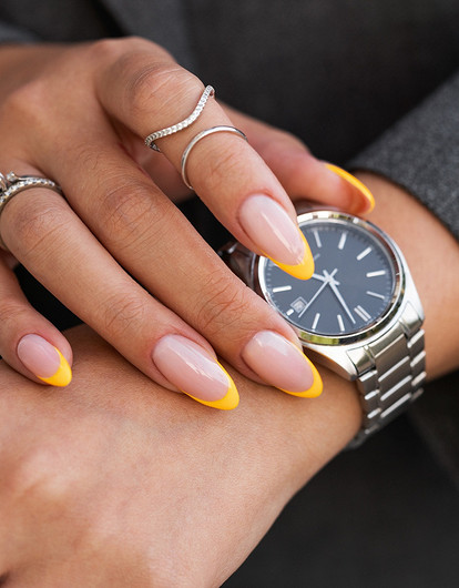 Какие часы выбрать в 2025 году: от «папиных» до супермини