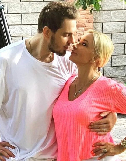 Сколько раз уже был на грани смерти: Лера Кудрявцева эмоционально призналась в зависимости мужа