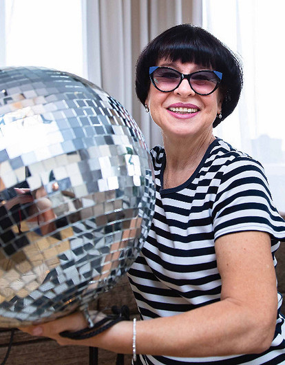 30 интервью с уникальными женщинами: Светлана Чернова, солистка ВИА «Московское долголетие»