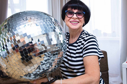 30 интервью с уникальными женщинами: Светлана Чернова, солистка ВИА «Московское долголетие»