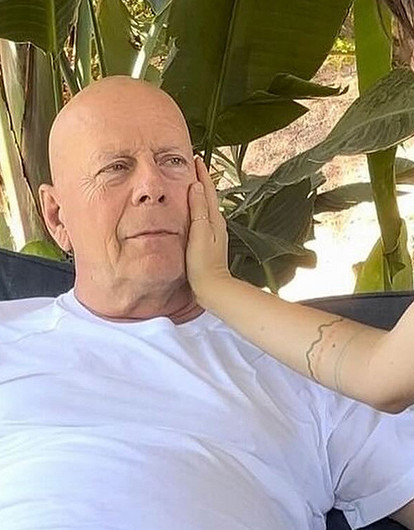 Самочувствие больного деменцией Брюса Уиллиса резко ухудшилось