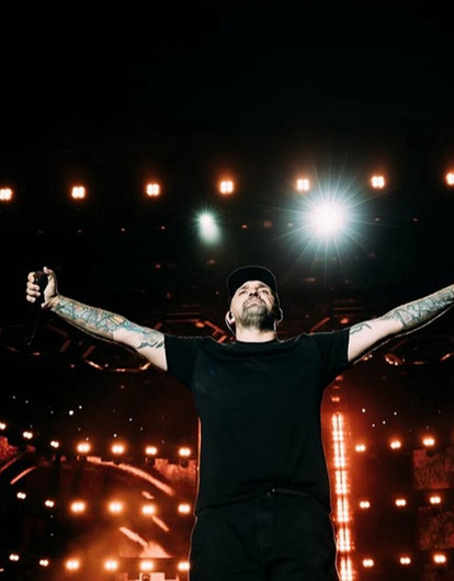 История успеха Басты: от детской мечты до многотысячных стадионов