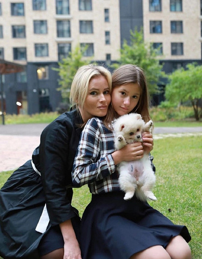 Нет предела совершенству!: 17-летняя дочь Даны Борисовой готовится к новой пластической операции