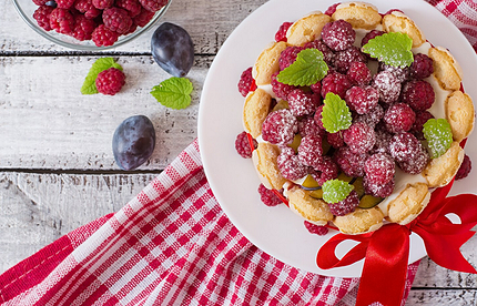 Шарлотка с яблоками: 17 вкусных рецептов