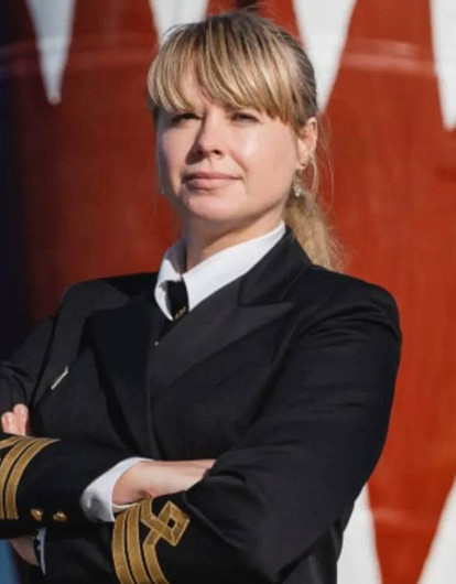 Капитаном атомного ледокола впервые стала женщина