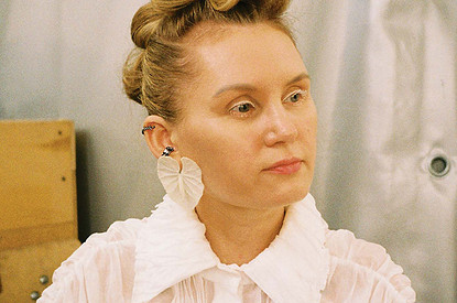 30 интервью с уникальными женщинами: дизайнер концептуальной одежды Александра Гапанович