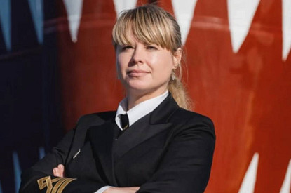 Капитаном атомного ледокола впервые стала женщина