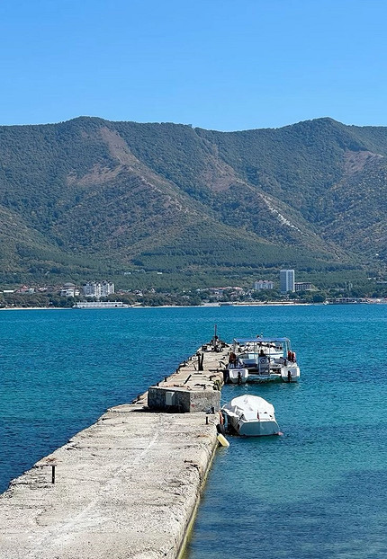 Куда поехать отдыхать осенью: 23 лучших места в России и за границей