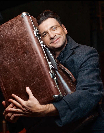 Антон Хабаров: семья, карьера, увлечения — чем живет любимец публики