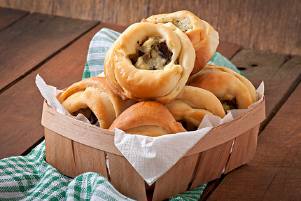 Выпечка на скорую руку на сковороде: 15 вкусных рецептов