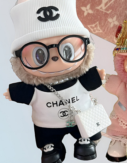 Феномен Labubu: почему монстрики стали популярными и кто придет им на смену