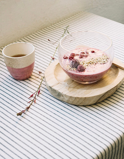 Как отстирать скатерть и вывести пятна: 20 эффективных способов