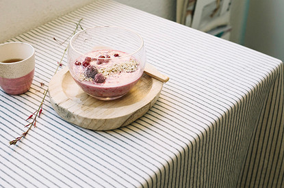 Как отстирать скатерть и вывести пятна: 20 эффективных способов