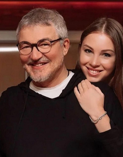 Будем руководствоваться исключительно интересами детей: адвокаты Полины Дибровой подтвердили ее развод