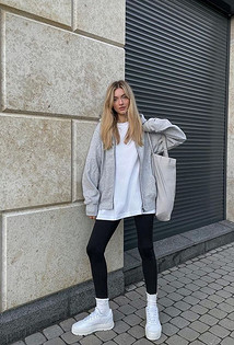 С чем носить женские леггинсы: 7 модных сочетаний