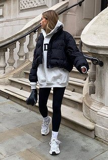 С чем носить женские леггинсы: 7 модных сочетаний