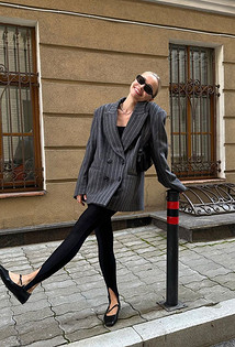 С чем носить женские леггинсы: 7 модных сочетаний