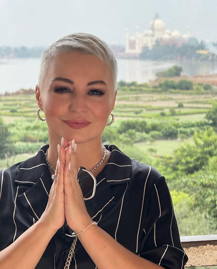 Кате Лель — 51 год: хиты-мемы, связь с НЛО и дар целительницы