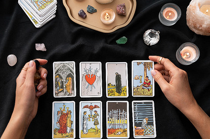 Чем опасны карты Таро: неочевидный вред гаданий
