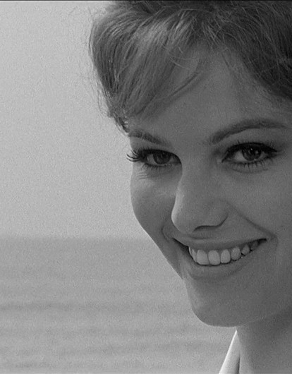 Скончалась звезда итальянского кино Клаудия Кардинале: 5 лучших ролей актрисы