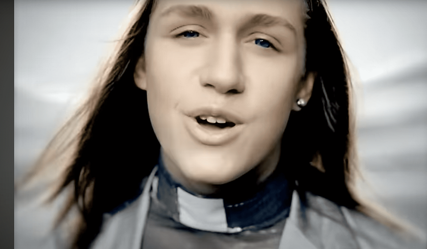 Кадр из клипа