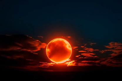 Лунное затмение в сентябре 2025 года: в чем особенность и что принесет твоему знаку зодиака