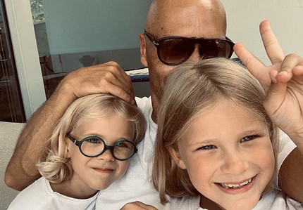 Статус не по возрасту: кто из звезд стал дедушкой до 45 лет