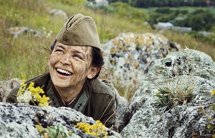 Юлии Пересильд — 41: путь от школьного театра до покорения космоса