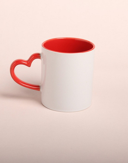 Подарить кружку незамужней подруге: примета и ее современное толкование