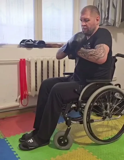 Перелом позвоночника: Александр Емельяненко рассказал, что ему нужен миллион долларов на лечение