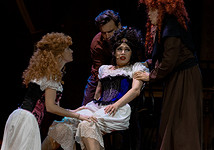 Любовь сильнее обстоятельств: спектакль «Яма» на сцене театра «Русская песня»