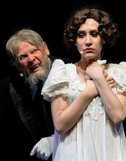 Любовь сильнее обстоятельств: спектакль «Яма» на сцене театра «Русская песня»