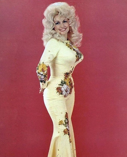 Долли Партон — 80: как нищенка из Теннесси стала мировой иконой оптимизма