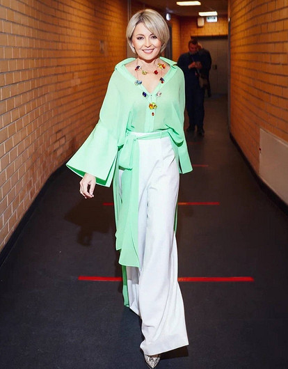 Анжелика Варум: биография, карьера и удачная личная жизнь вопреки слухам