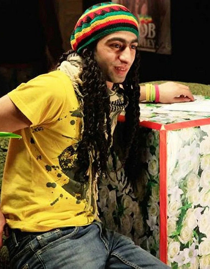 Актер Даешь молодежь Аслан Бижоев стал работать в пункте выдачи Wildberries